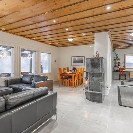 Aurora Jacuzzi Villa *