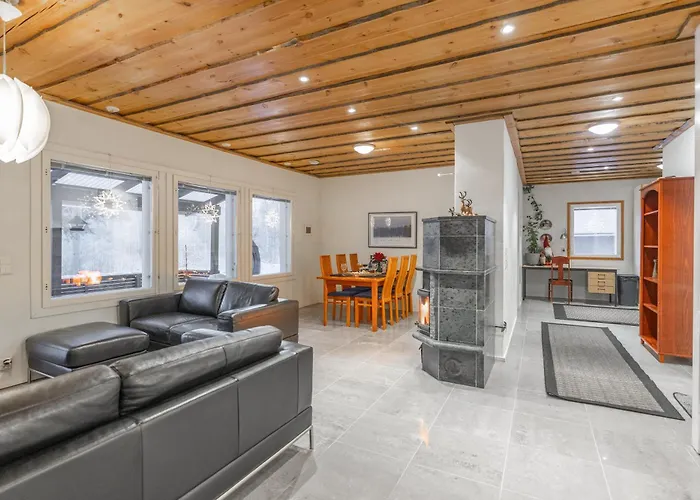 Aurora Jacuzzi Villa *